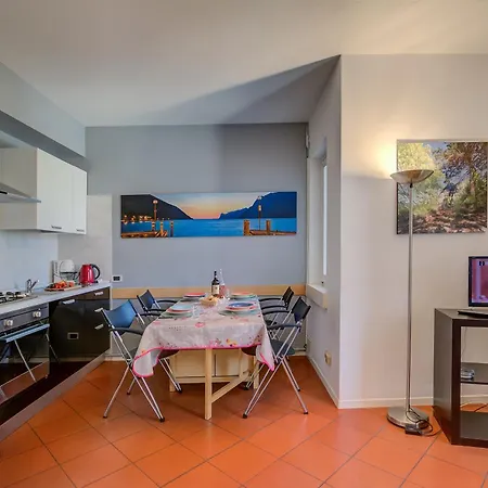 Casa Al Cor Apartments - Happy Rentals Torbole Sul Garda Exterior photo