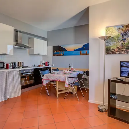 Casa Al Cor Apartments - Happy Rentals Torbole Sul Garda Exterior photo